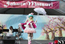e_CosPlay-fashion-at-Cherry-Blossom-festival.mp4_000148815-220x150